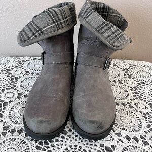 Sporto Gray Ankle Boots with Plaid Cuff